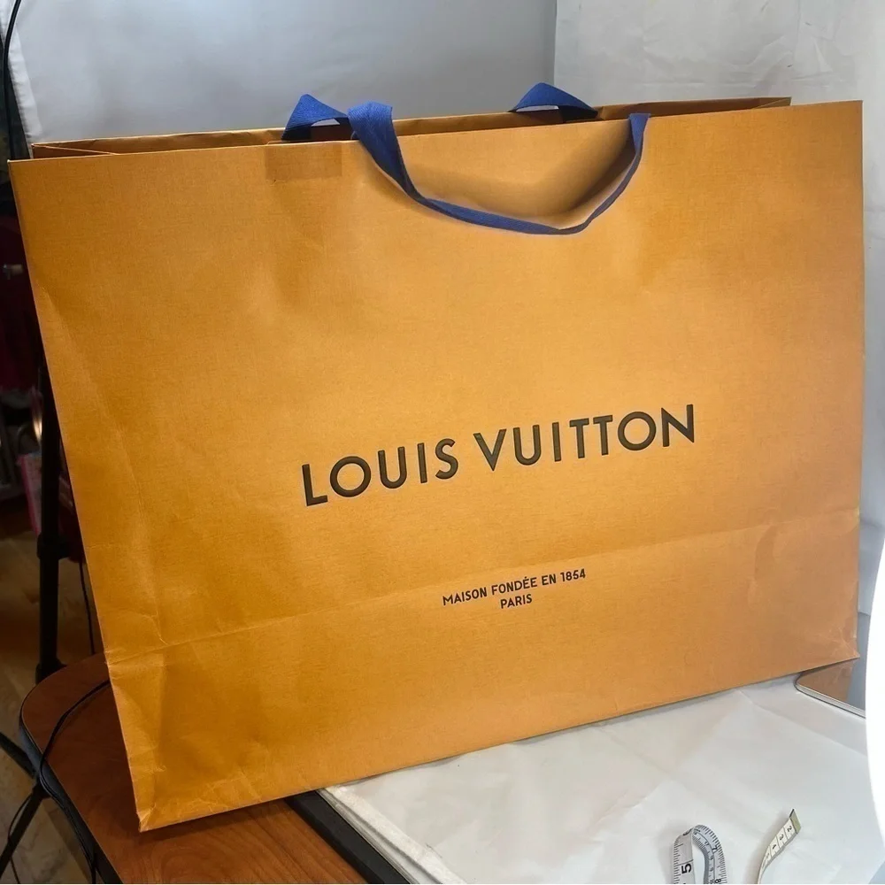 Louis Vuitton see photos
